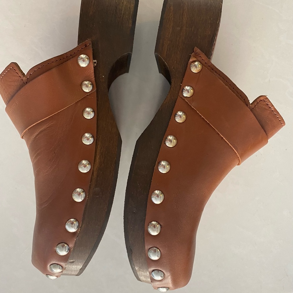 Zara clogs